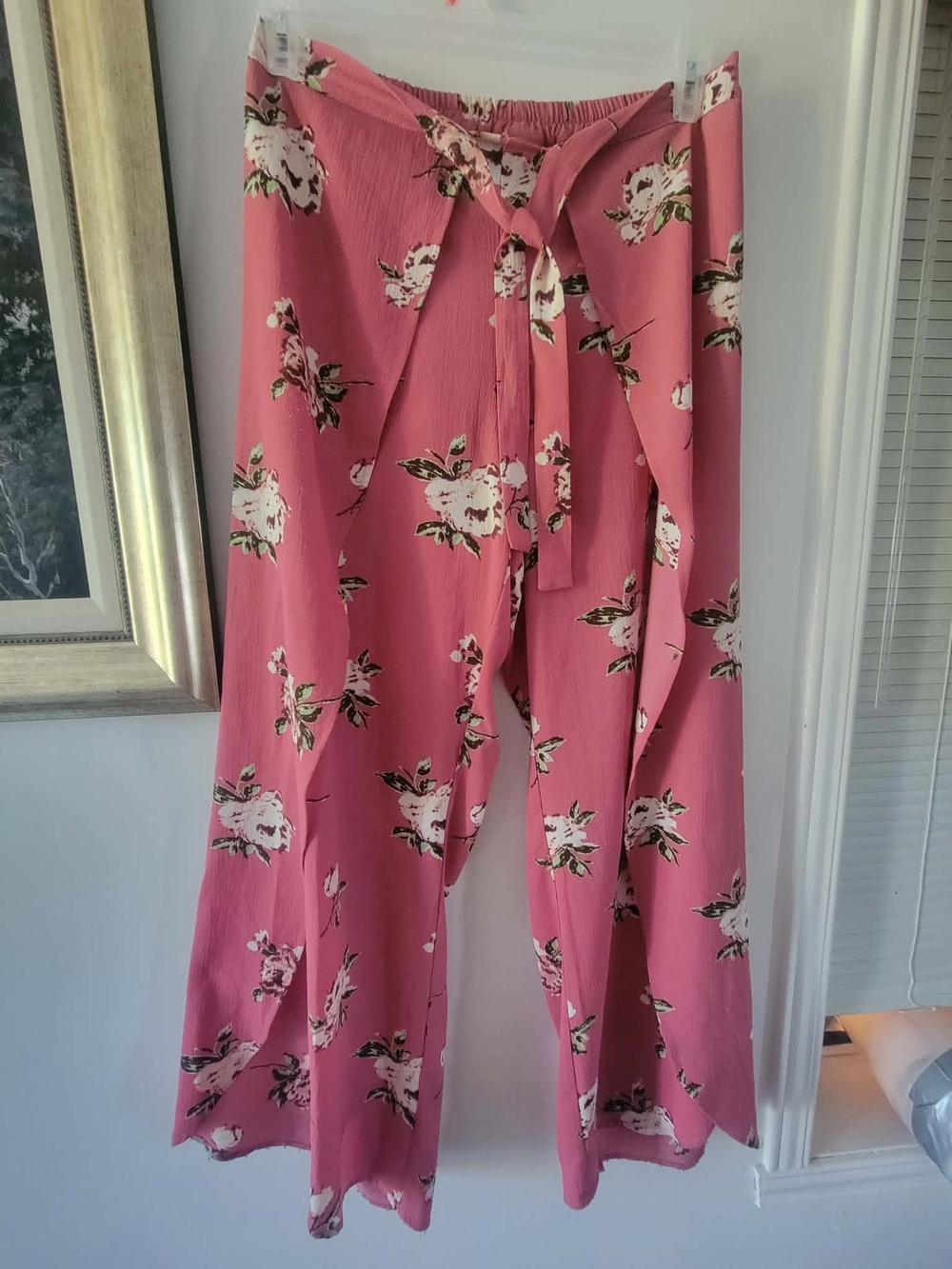 Mimi Chica Pink Floral-Print Pants